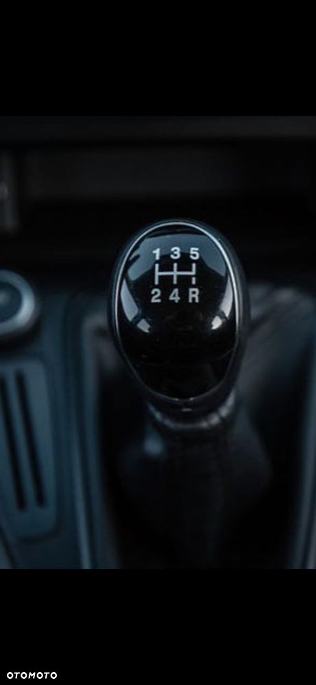 Ford Focus 1.6 SYNC Edition - 27