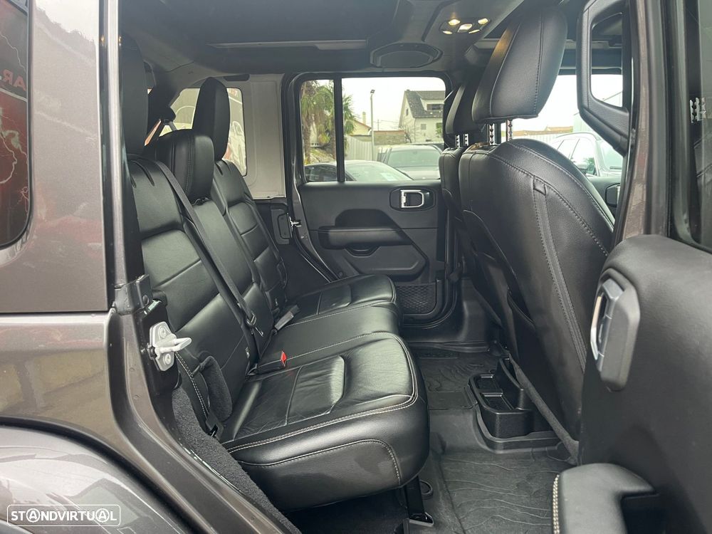 Jeep Wrangler Unlimited 2.2 CRDi AWD Auto Sky One-Touch Sahara - 52