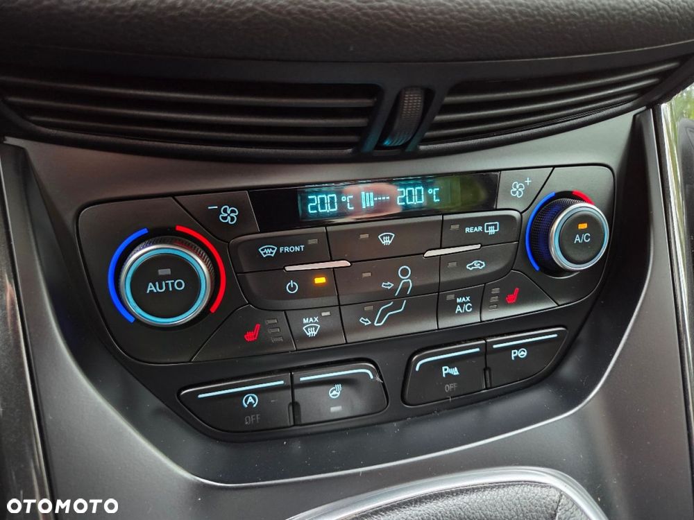 Ford Kuga 1.5 EcoBoost 2x4 Titanium - 15