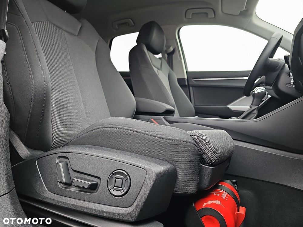 Audi Q3 35 TFSI Advanced S tronic - 22