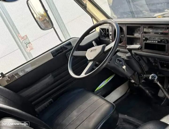Mazda T3500 - 4