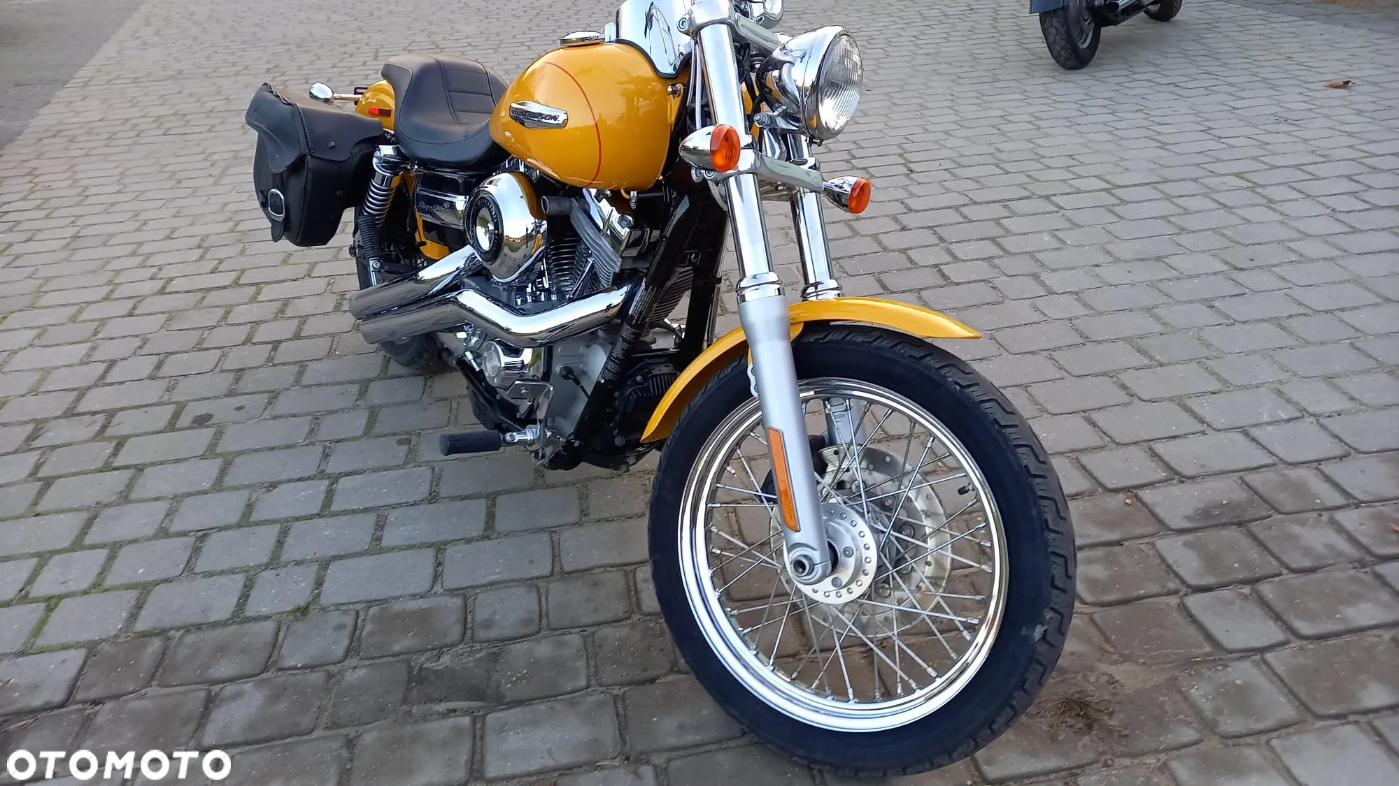 Harley-Davidson Dyna Super Glide - 3