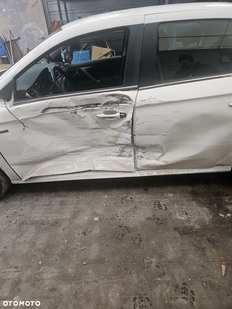 Citroën C-Elysée ver-1-6-vti-exclusive - 8