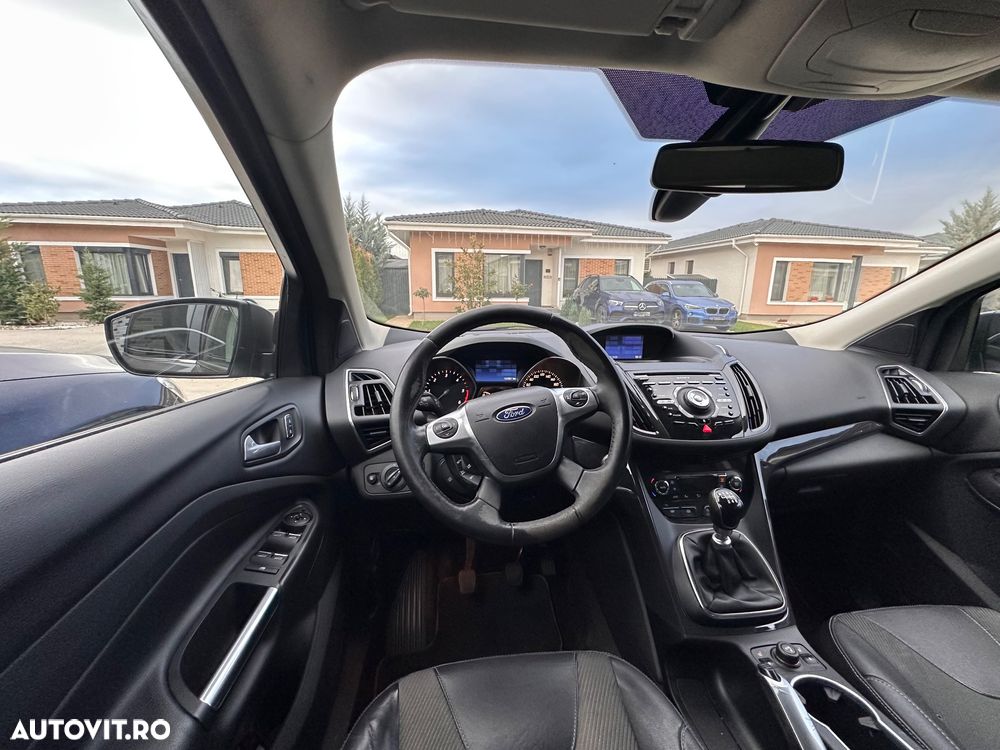 Ford Kuga - 12