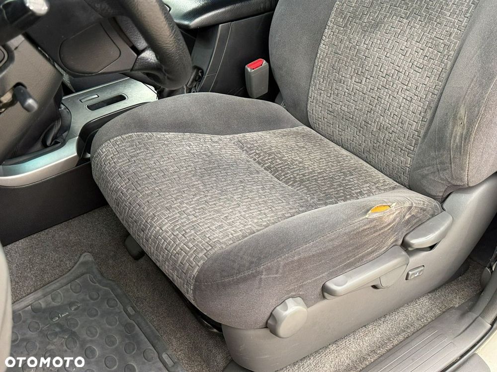 Toyota Land Cruiser - 18