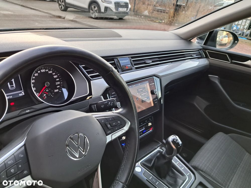 Volkswagen Passat 2.0 TDI EVO Business - 13