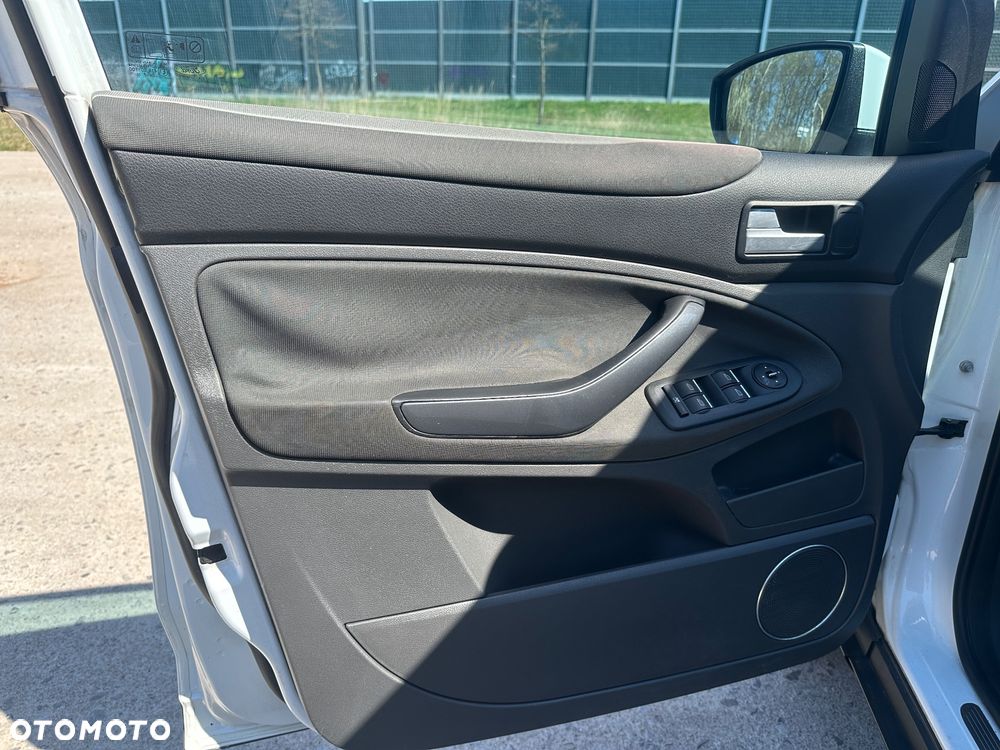 Ford Kuga 2.0 TDCi Titanium - 18