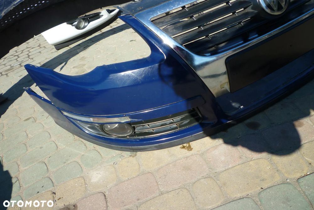zderzak VW Passat B6 LA5E - 2