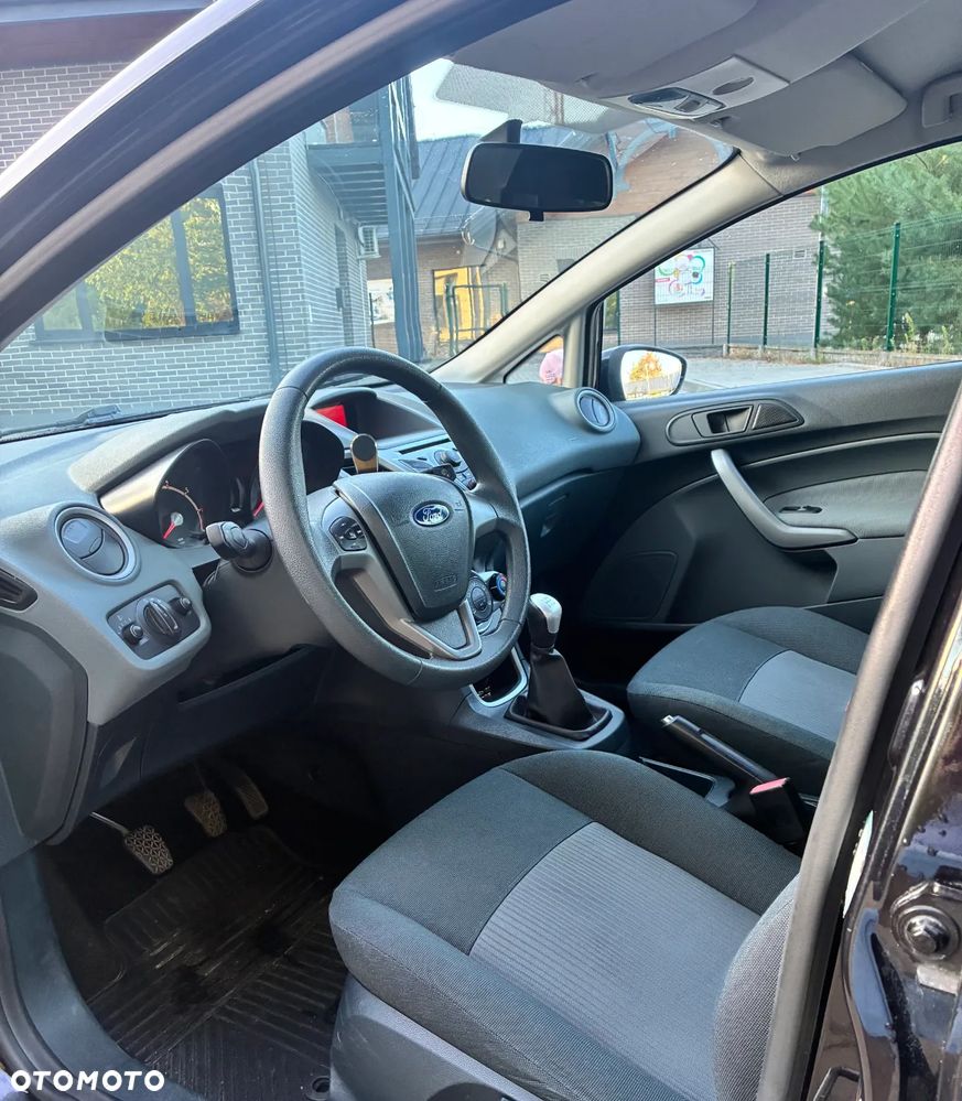 Ford Fiesta 1.25 Silver X - 17