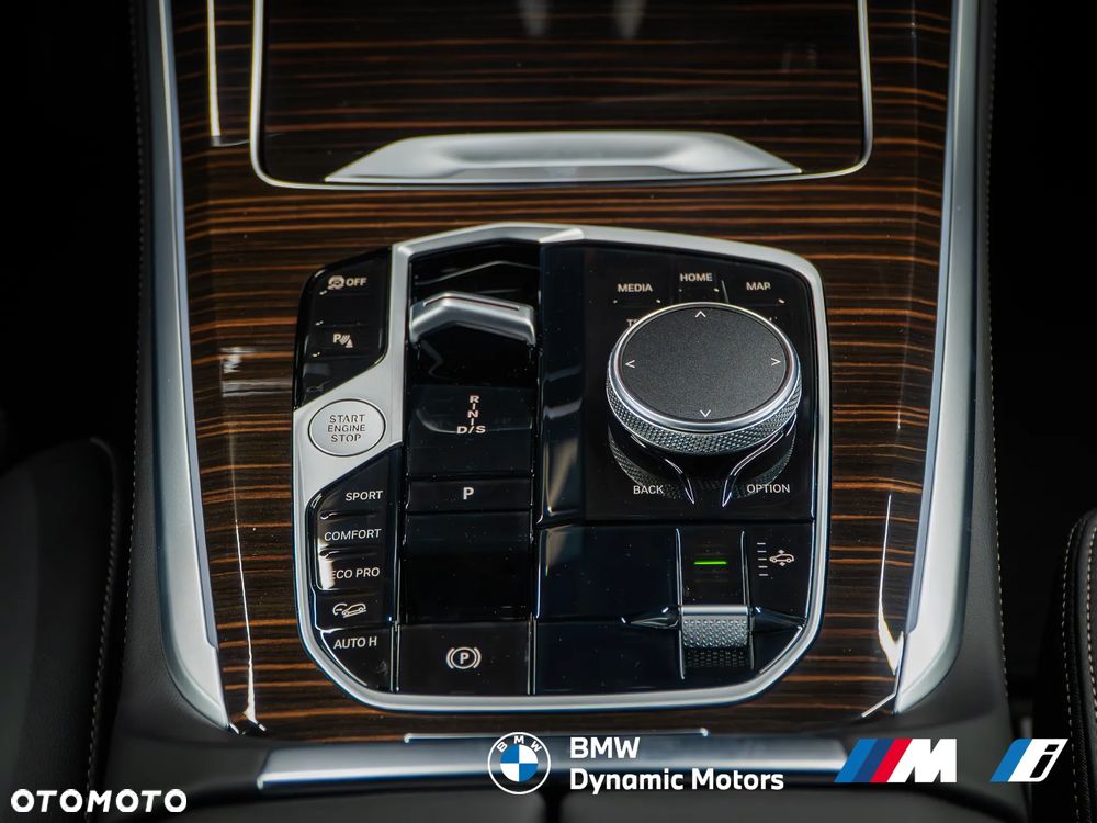BMW X5 xDrive40i - 28