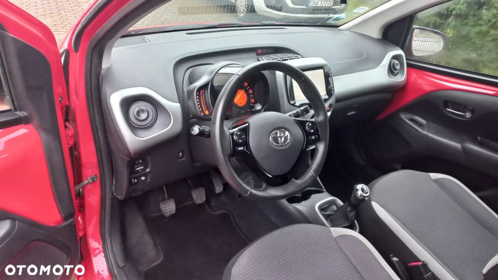 Toyota Aygo x-play Edition S+ - 14