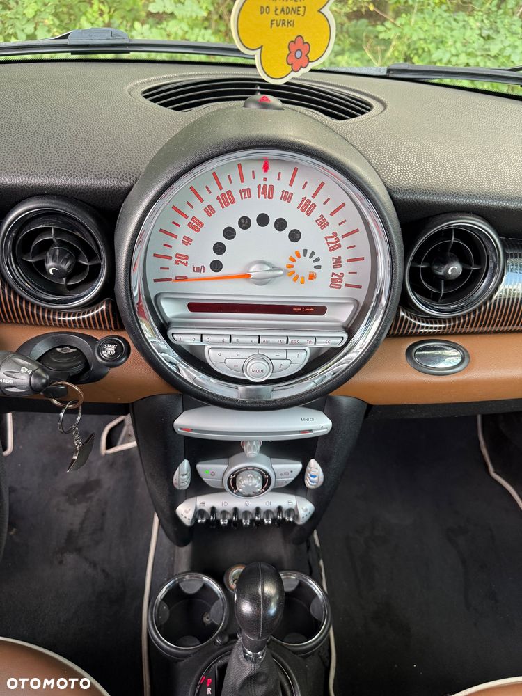 MINI Cooper 50 Mayfair - 17