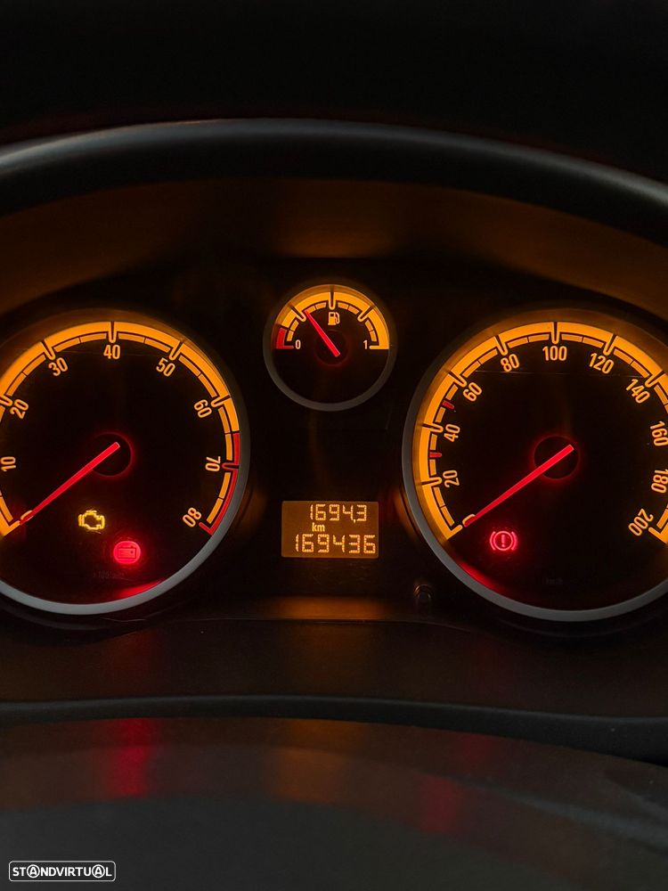 Opel Corsa 1.2 Enjoy - 9