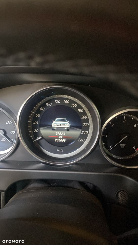 Mercedes-Benz Klasa E 220 BlueTEC 4Matic 7G-TRONIC Edition - 15