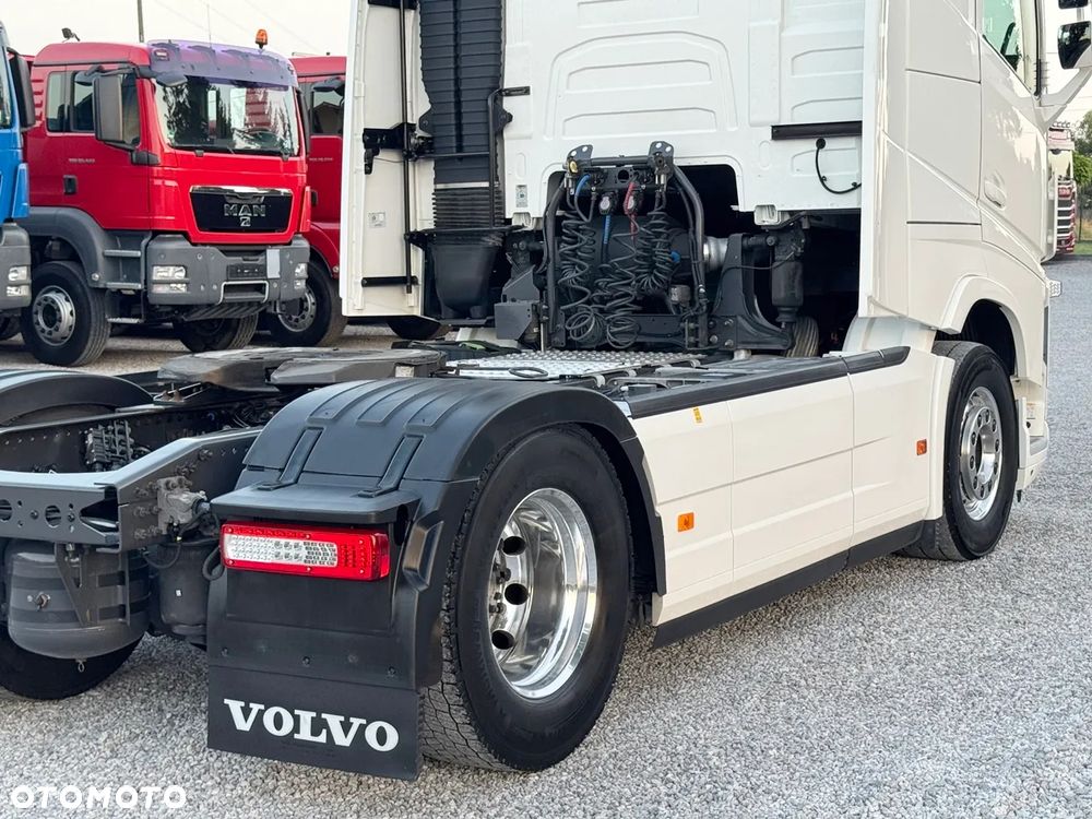 Volvo FH 500 / CAŁE NA PODUCHACH /TELEWIZOR/ACC /  KLIMA POSTOJOWA / XENON / NAVIGACJA / Z NIEMIEC - 14