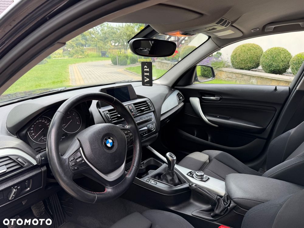 BMW Seria 1 120d xDrive Sport Line - 29