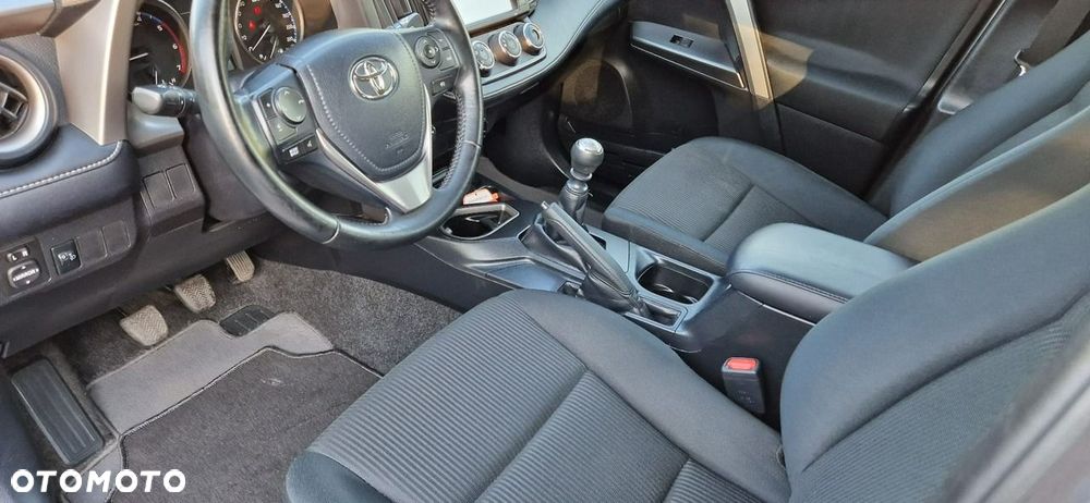 Toyota RAV4 - 18