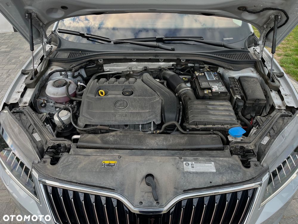 Skoda Superb 1.5 TSI ACT DSG Sportline - 32
