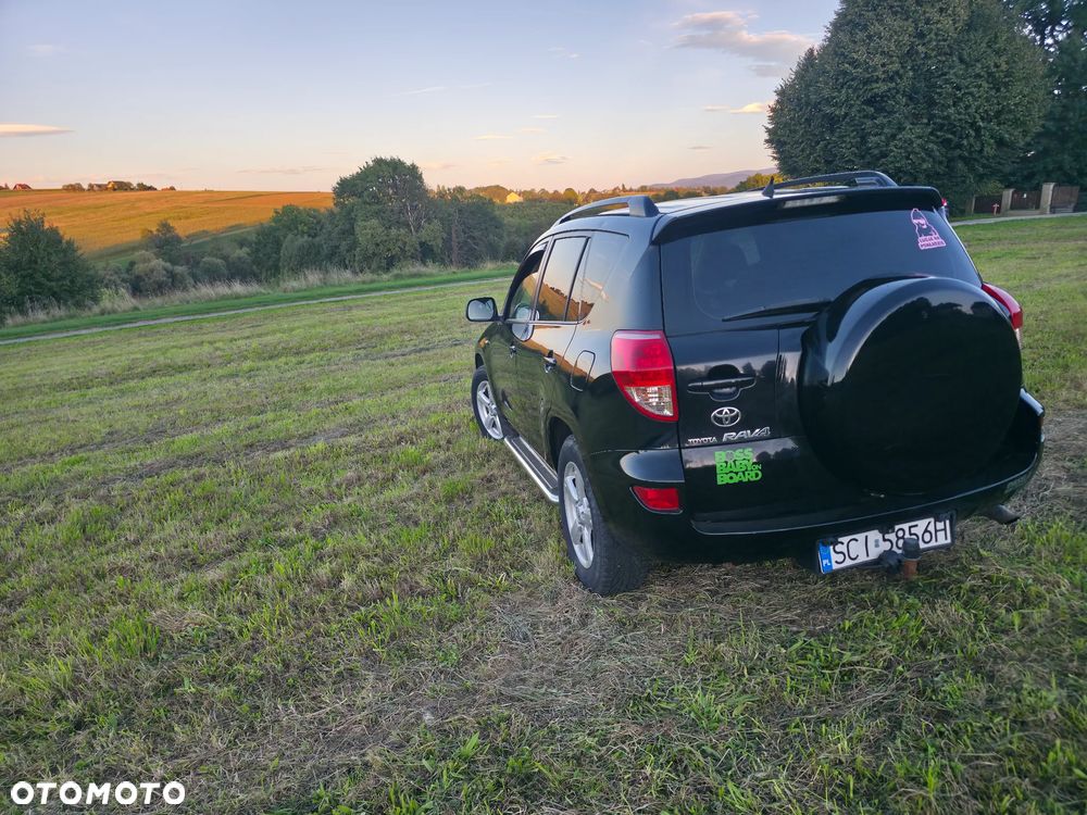 Toyota RAV4 2.2 D-4D Luna - 8