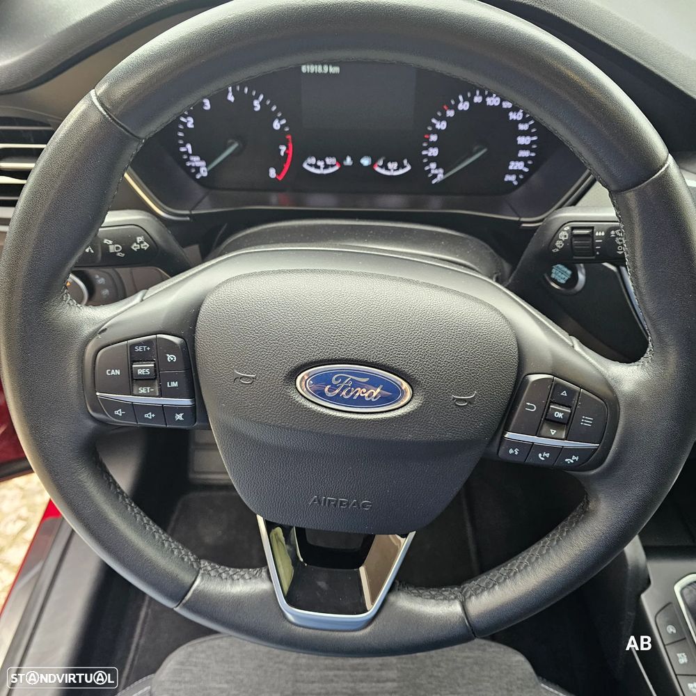 Ford Focus 1.0 EcoBoost Active - 19