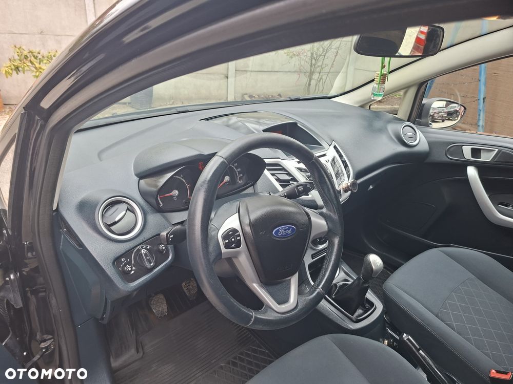 Ford Fiesta 1.4 TDCi Ambiente - 10