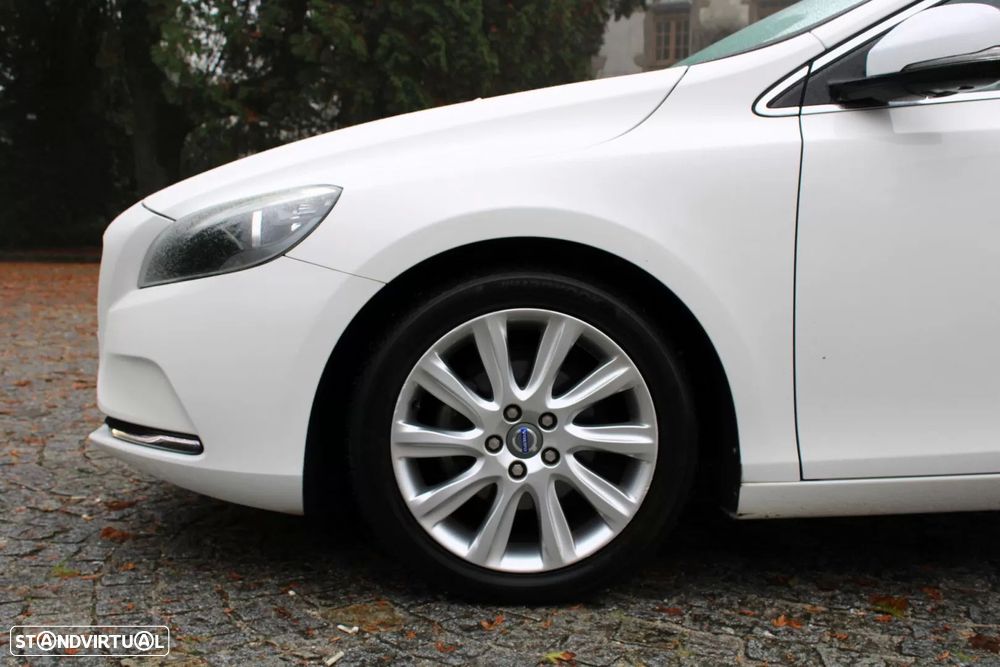 Volvo V40 1.6 D2 Momentum Eco - 13