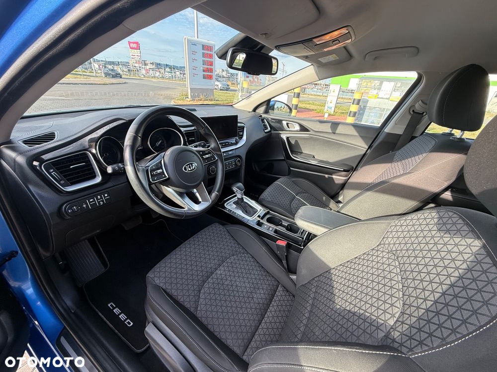 Kia Ceed 1.6 GDI PHEV L Business Line DCT - 16