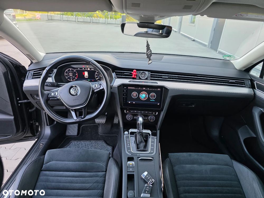 Volkswagen Passat 2.0 TDI SCR 4Mot DSG Highline - 21