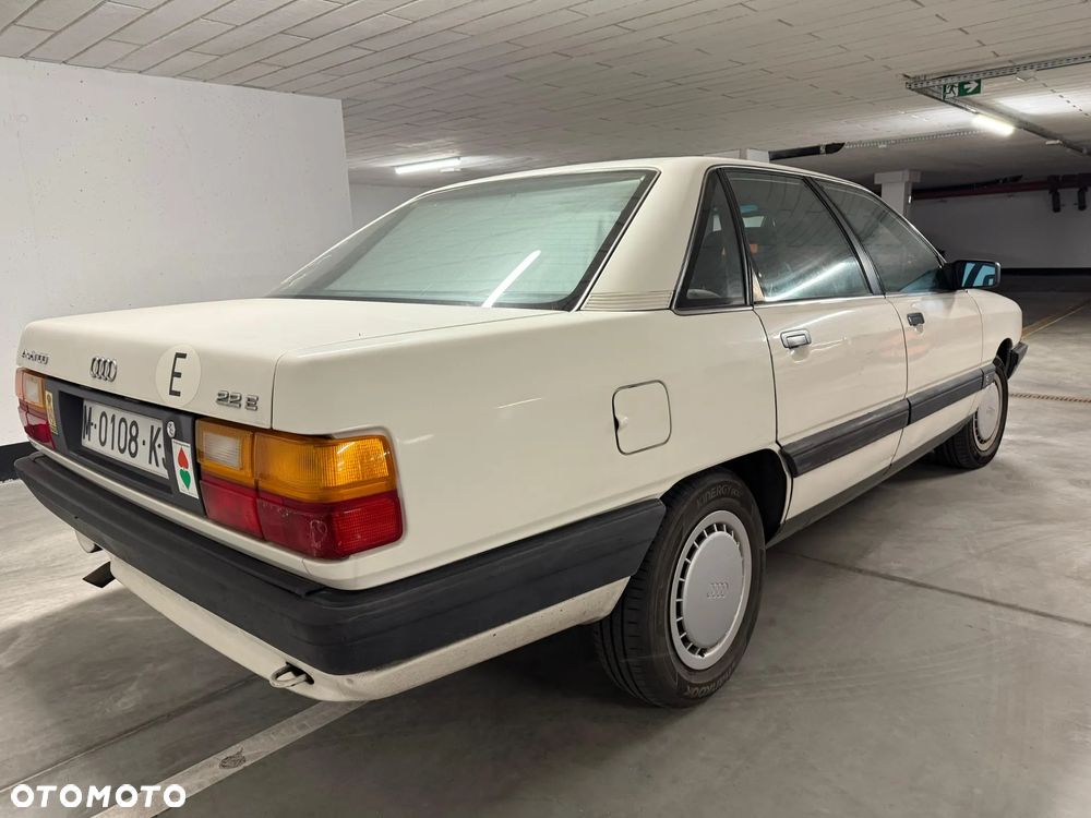 Audi 100 2.2 E - 2