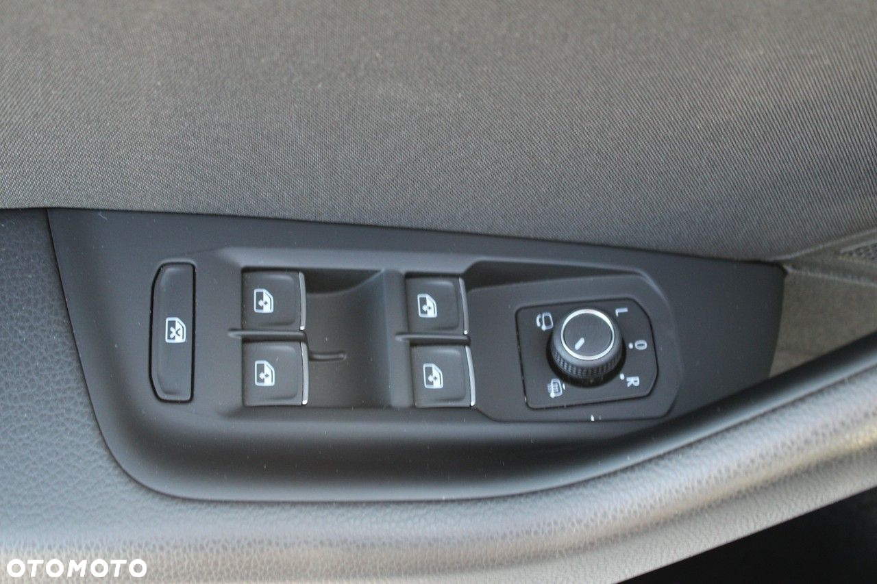 Volkswagen Passat - 19
