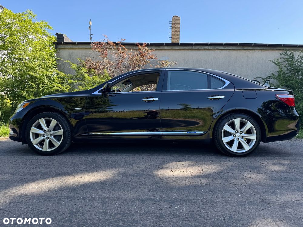 Lexus LS - 2