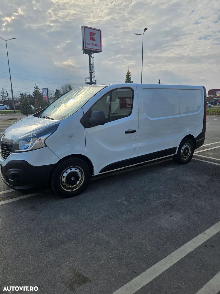 Renault Trafic - 2