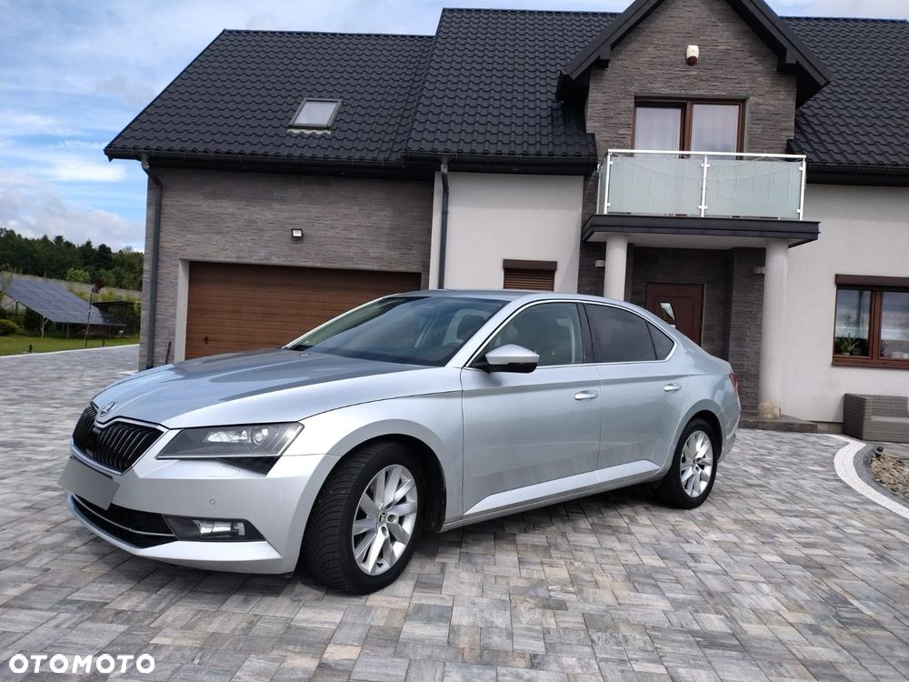 Skoda Superb 2.0 TDI L&K DSG7 - 4