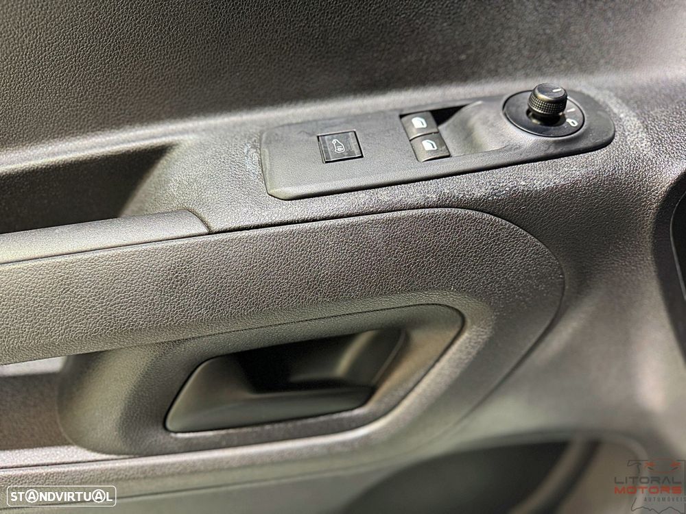 Citroën Berlingo 1.6 BlueHDi L1 Club 3L - 16