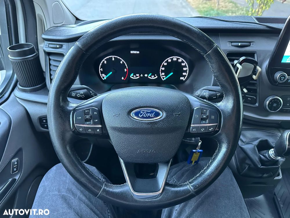 Ford Transit Custom - 12