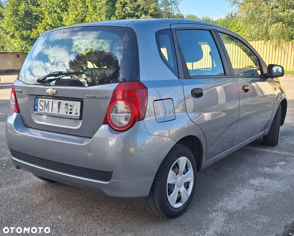 Chevrolet Aveo - 10
