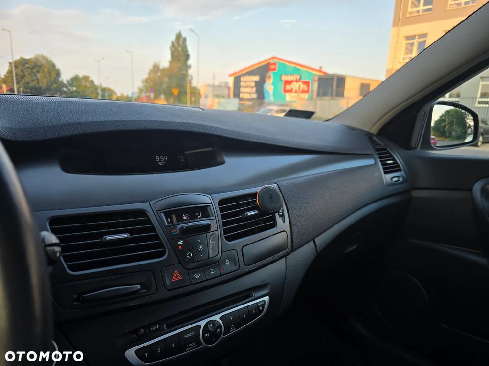 Renault Laguna - 13