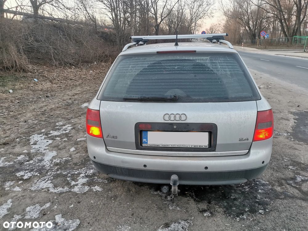 Audi A6 Avant 2.4 - 3