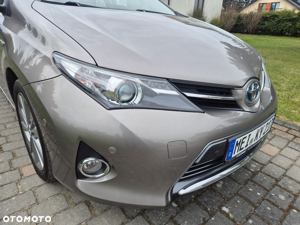 Toyota Auris 1.8 HSD Luna - 6