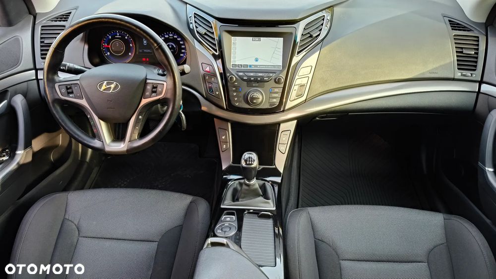 Hyundai i40 Kombi blue 1.6 CRDi Space - 18