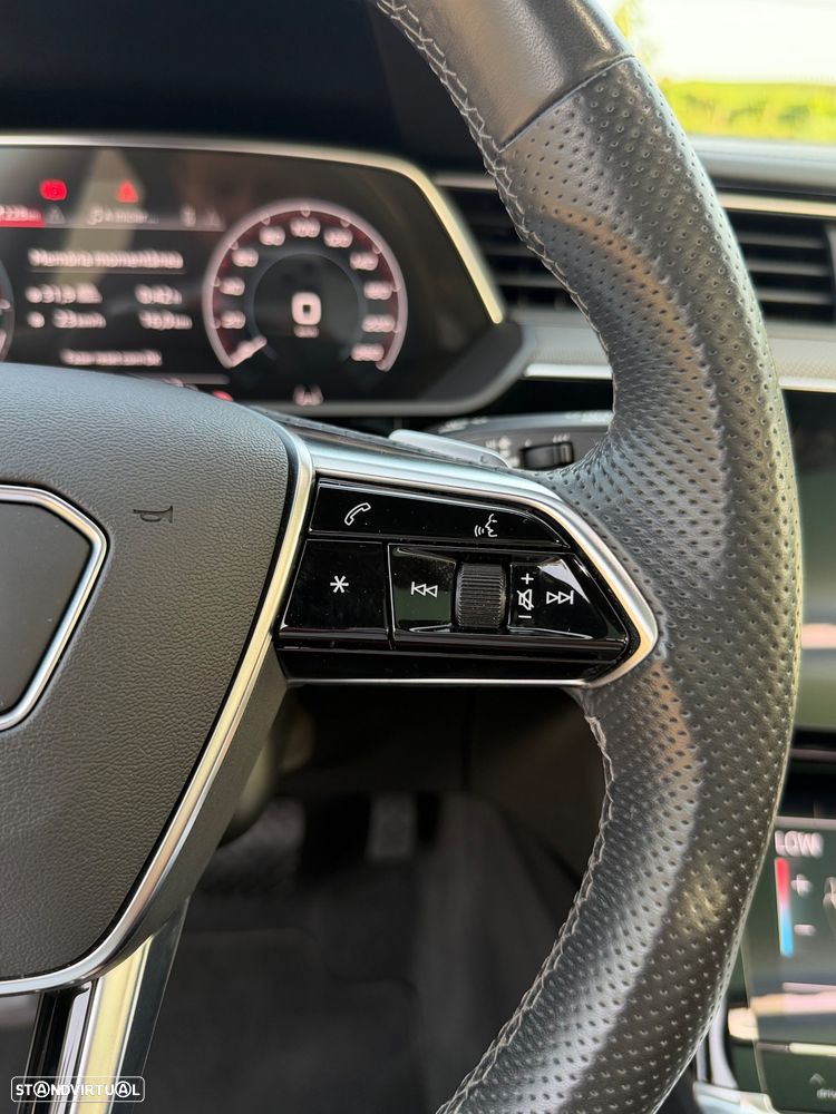 Audi e-tron S quattro - 29