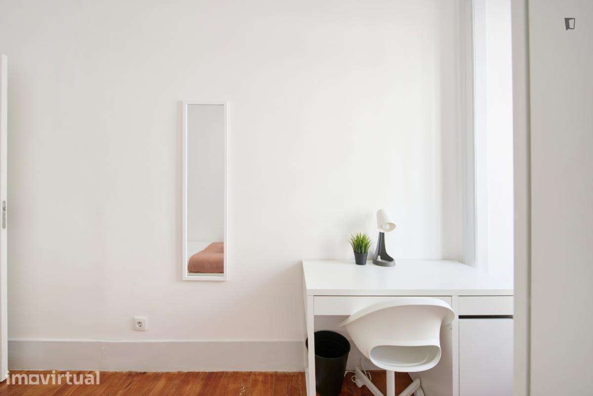Quarto - localizado em Entrecampos Lisbon - Grande imagem: 2/26