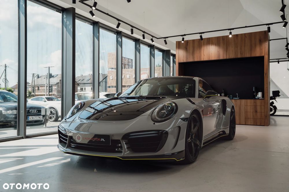 Porsche 911 Turbo S - 13