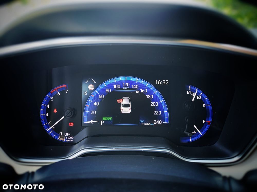 Toyota Corolla 1.8 Hybrid Comfort - 6