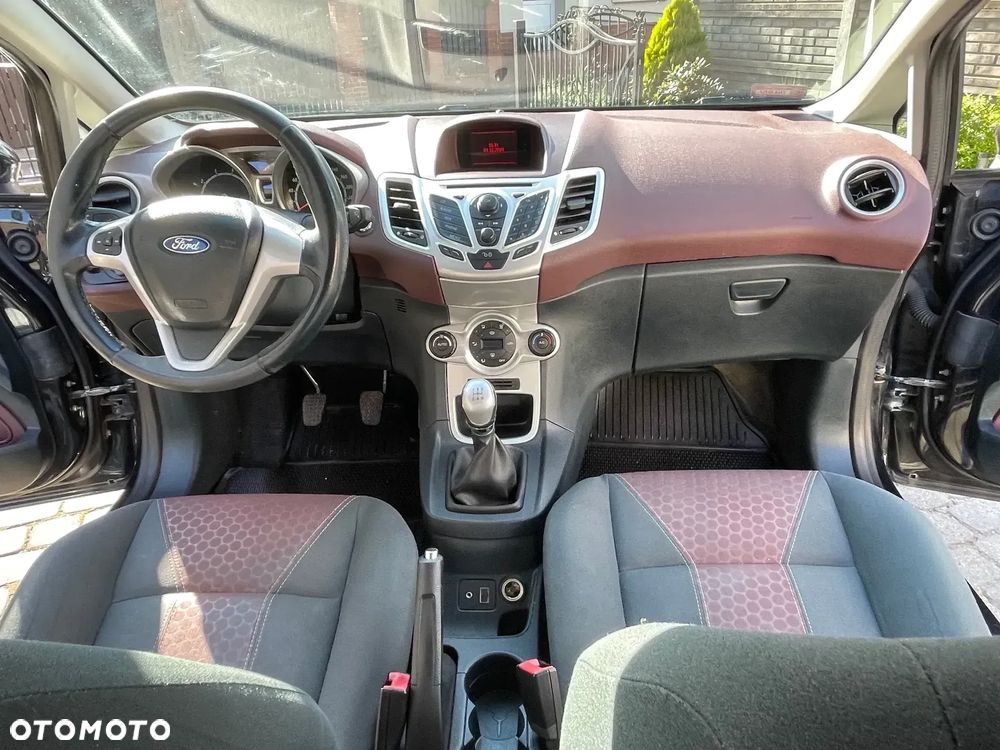 Ford Fiesta - 8