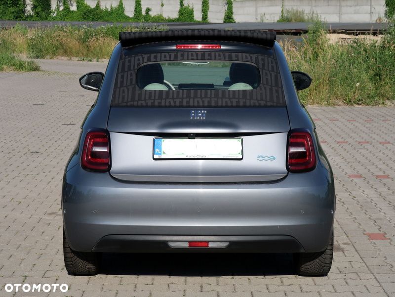 Fiat 500e ver-42-kwh-la-prima - 4