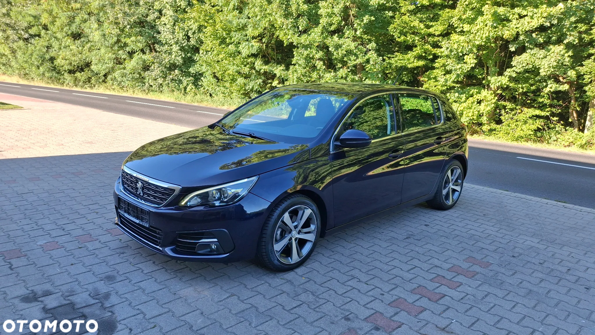 Peugeot 308 1.5 BlueHDi Allure Pack S&S EAT8 - 4