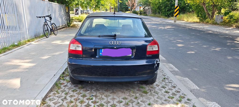 Audi A3 3-drzwiowe 1.6 Ambiente - 2