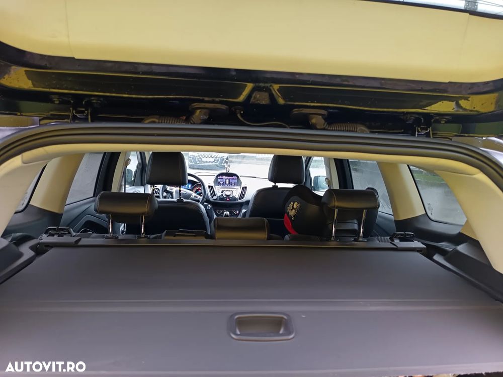 Ford Kuga 2.0L TDCi DPF Titanium - 13