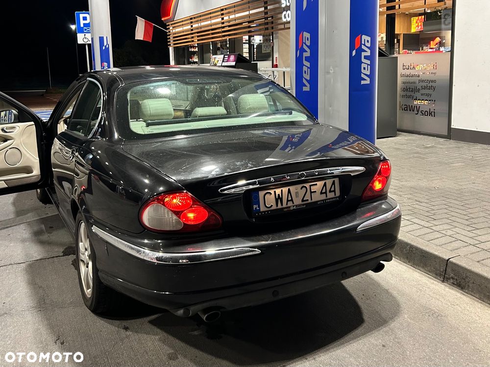 Jaguar X-Type - 3